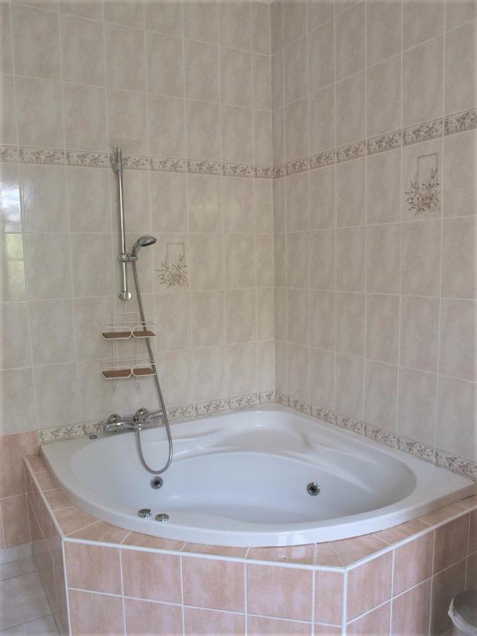 Le Cheminard Bed & Breakfast Feugarolles Eksteriør bilde