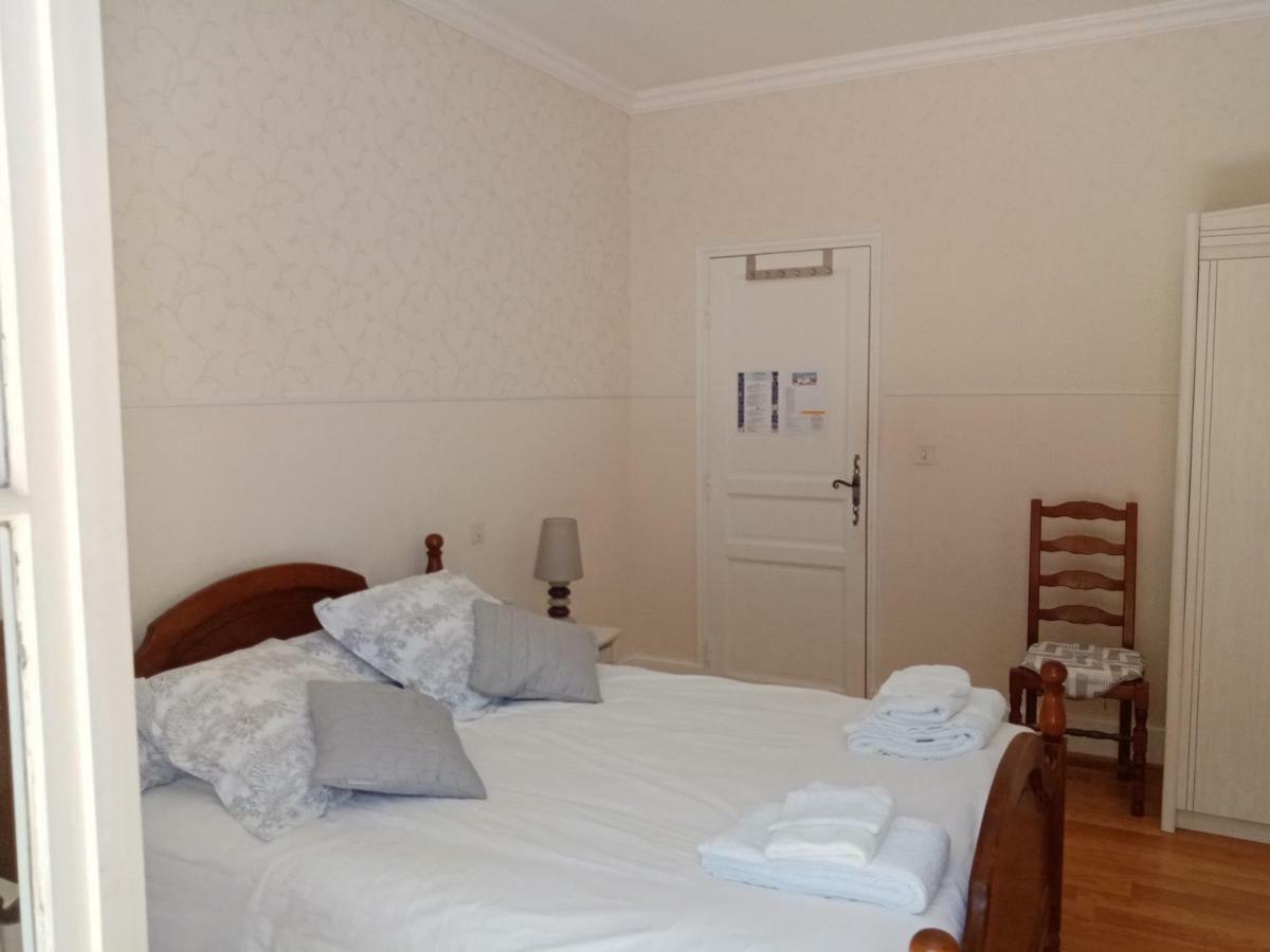 Le Cheminard Bed & Breakfast Feugarolles Eksteriør bilde